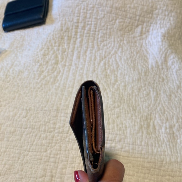 Beautiful monogrammed LV long wallet - Picture 3 of 6